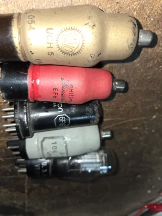 Válvulas UCH5,EF6,6F6,VR65,VT-222 radio antigua de