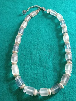 Collar vintage cuentas transparentes y plateadas