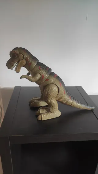 Dinosaurio de juguete T-Rex