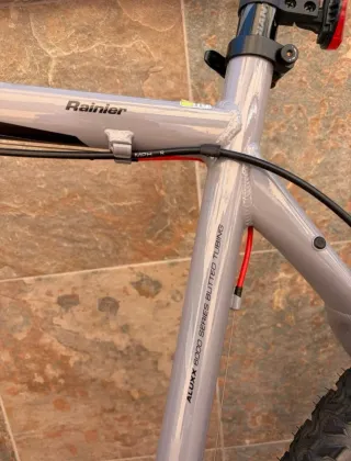 Bicicleta de montaña Giant Rainier.