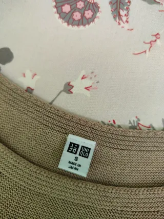 Jersey Uniqlo 3D sin costuras talla S (Suelto)