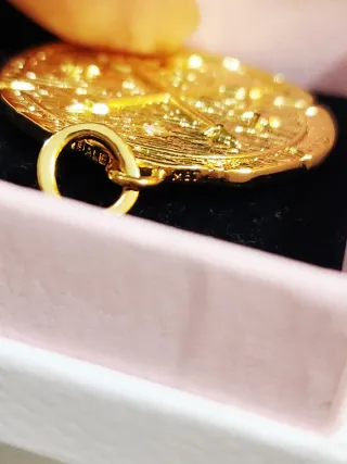 Colgante Pandora Flechas Cruzadas y Estrellas