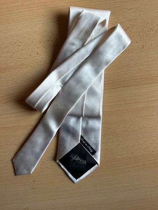 Corbata Saks Fifth Avenue 100% Seda