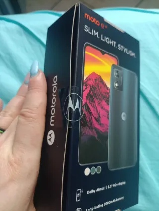 Motorola E13 scatola