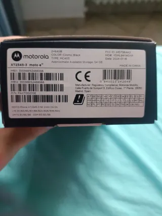 Motorola E13 scatola