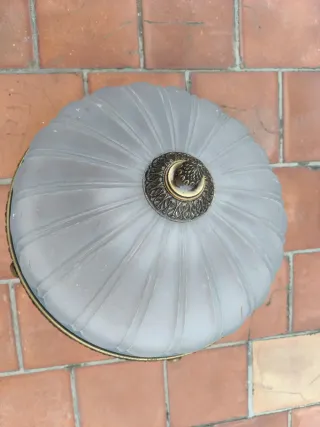 Aplique de latón y cristal