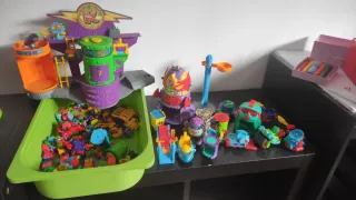 Superthings Caja con Complementos