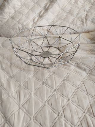 Frutero Geométrico Metálico Plateado