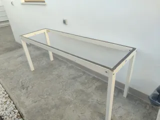 Mesa exterior metal y plástico