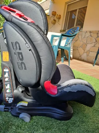 Silla de coche be cool, reclinable. negra y roja