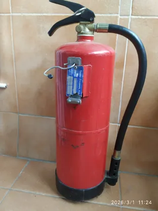 Extintor COINTRA E-6P FUTURA con manómetro