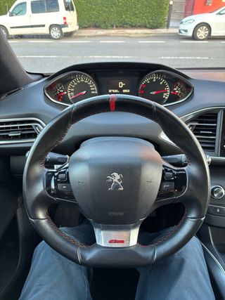 Peugeot 308 2016