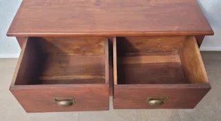 Mueble rústico de madera