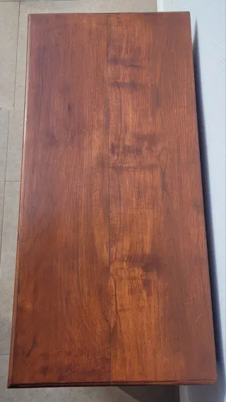 Mueble rústico de madera