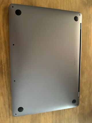 MacBook Pro 2020 M1 Plata. Con touch bar