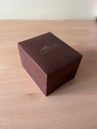 Reloj Lotus Azul Claro y Plateado