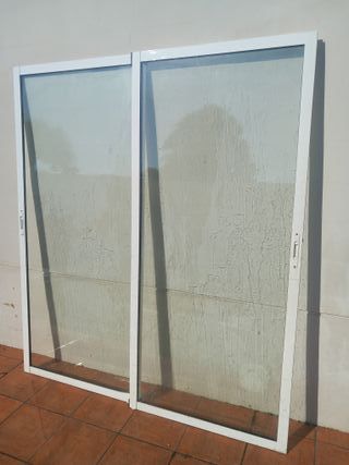 Ventanal de Aluminio con doble acristalamiento.
