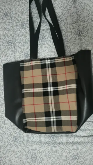 Bolso de mano con estampado de cuadros