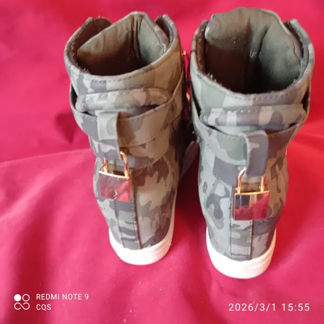 Zapatillas mujer Carinia camuflaje