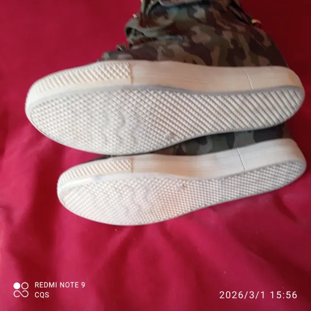 Zapatillas mujer Carinia camuflaje