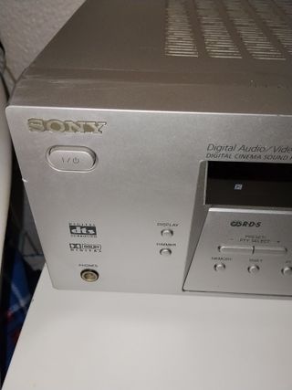 Amplificador y Radio Sony Plata