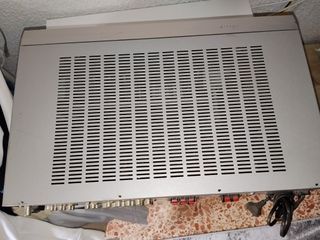 Amplificador y Radio Sony Plata