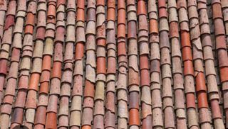 Mantenimiento de tejados , canalones y arquetas