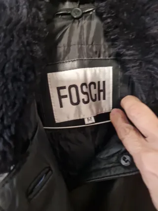 Chaqueta larga de piel negra