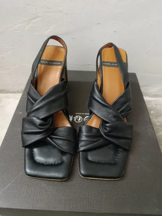Sandalias tacón Angel Alarcón. Piel negra