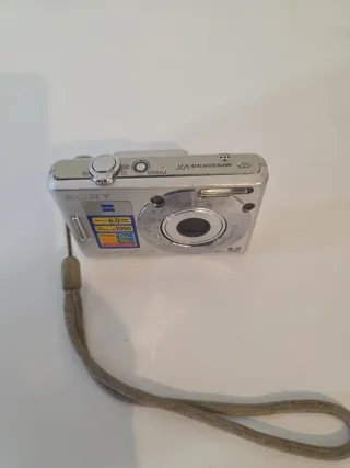 Cámara Sony Cyber-shot DSC-W30