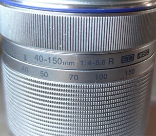 Obiettivo Olympus 40-150mm f4.0-5.6 R ED MSC