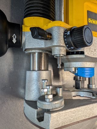 Fresadora DeWalt DW621 1100W