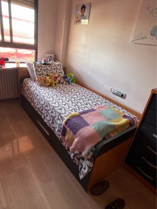 Cama juvenil con carro nido , escritorio,sinfonier