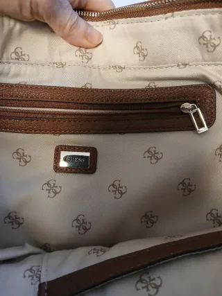 Bolso Guess Marrón Tejido