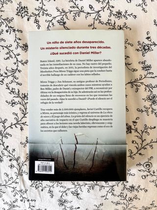 La grieta del silencio / The Fissure of Silence...