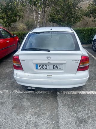 Opel Astra 2002