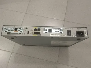 Router Cisco 1841