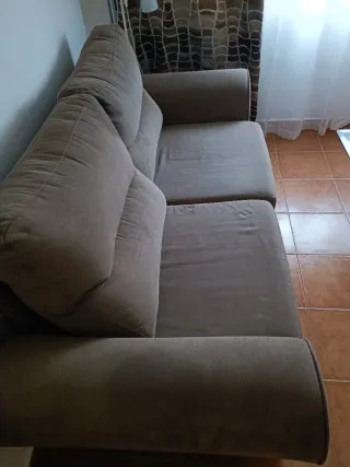 Mesa cristal con pie de piedra