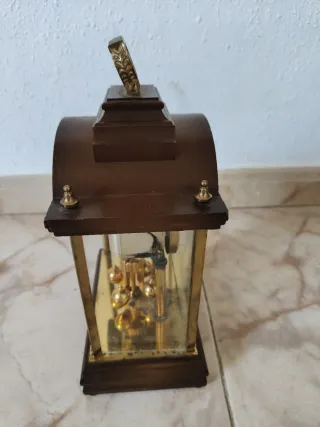 Reloj de sobremesa Kundo