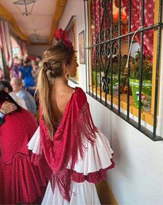 Manton Mantoncillo Rojo y Blanco