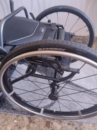 Silla de ruedas deportiva Panthera ultraligera.