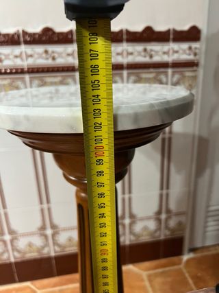 Pedestal madera y piedra