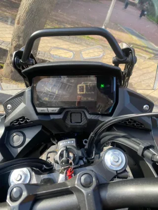 Honda CB500X Negra y Roja