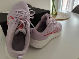 Zapatillas Nike Downshifter 12 Mujer Morado/Rojo