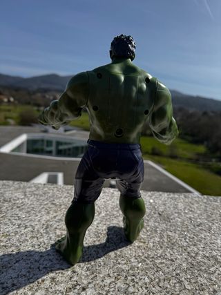 Figura Hulk 30cm con Sonido