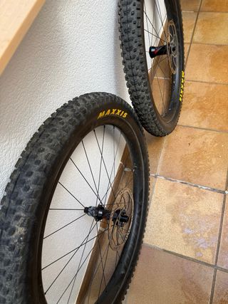 Rueda Roval Traverse Carbono