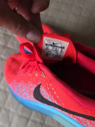 Scarpe da running Nike rosse e blu