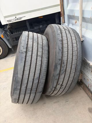 Neumático Goodyear 315/80 R22.5 con llanta