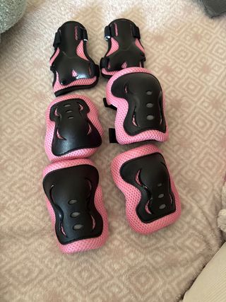 Conjunto protectores patinaje rosa juguetos tallaS