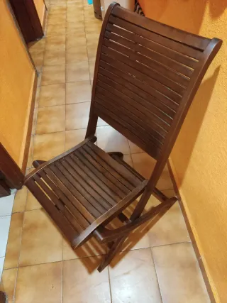 Silla de madera plegable